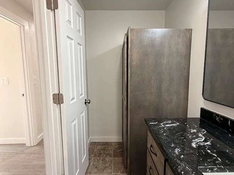 1442 E 18th Ave #20 — Photo 9