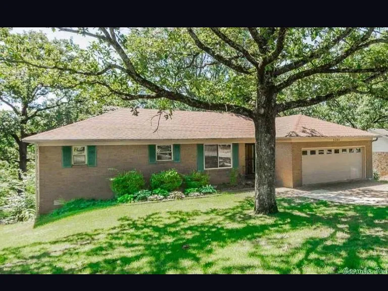 5704 Belle Point Rd — Photo 2