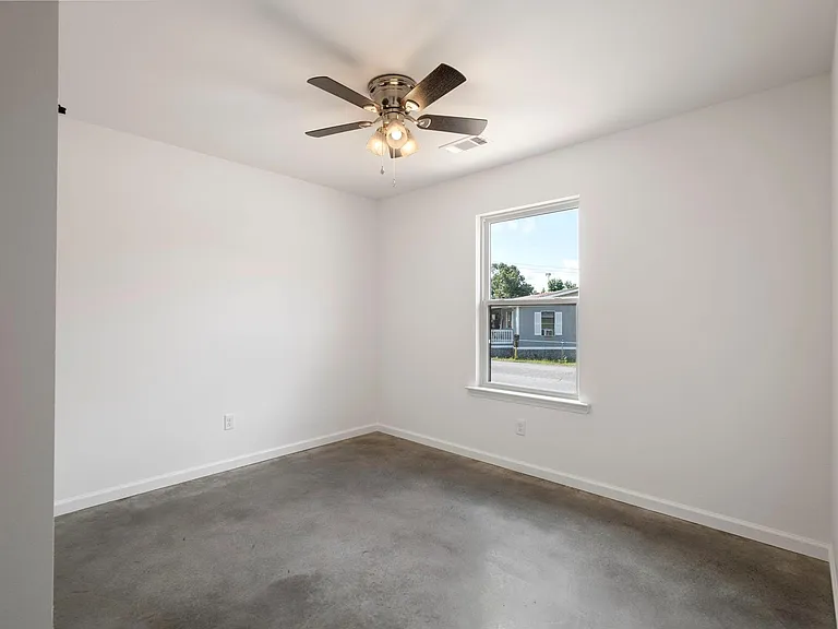 705 Supreme Ct — Photo 15