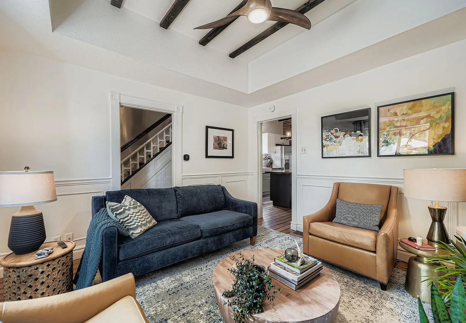 2121 N Newton St — Photo 4
