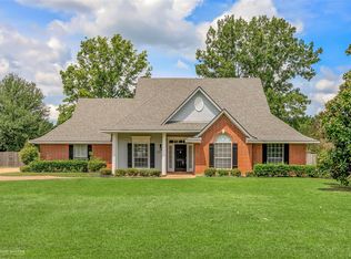 205 Ridgefield Dr, Bossier City, LA 71111