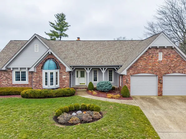 3170 Greensview Dr, Greenwood, IN 46143