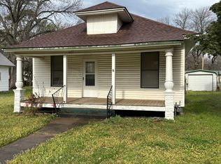 447 N Thompson St, Vinita, OK 74301