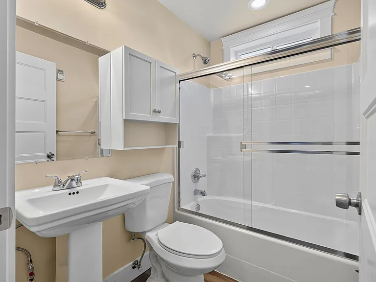 Rare New Construction 3- & 4-Bedroom Homes. Modern living. Spacious floor plans. An unbeatable lo... — Photo 43