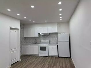 1254 Bloor St W, Toronto, ON