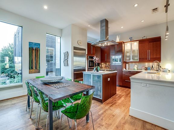 5th image of 433 Trinity River Cir