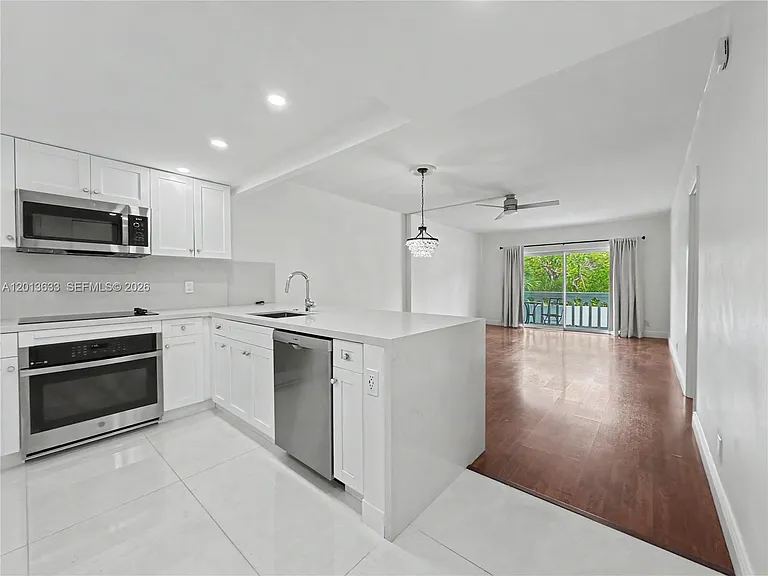 100 Edgewater Dr #204 — Photo 9
