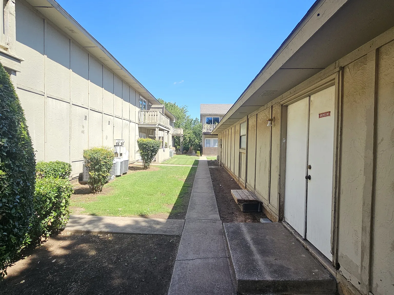 Parkridge Apartments — Photo 4