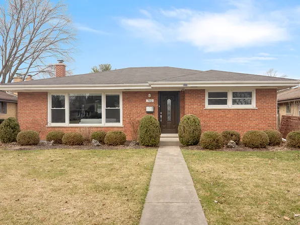 702 W Lonnquist Blvd, Mount Prospect, IL 60056