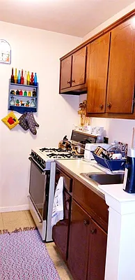 Sold by R New York | media 17