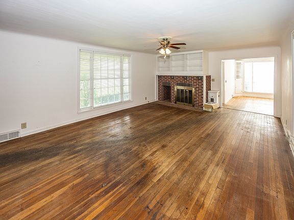 5th image of 426 Walnut St