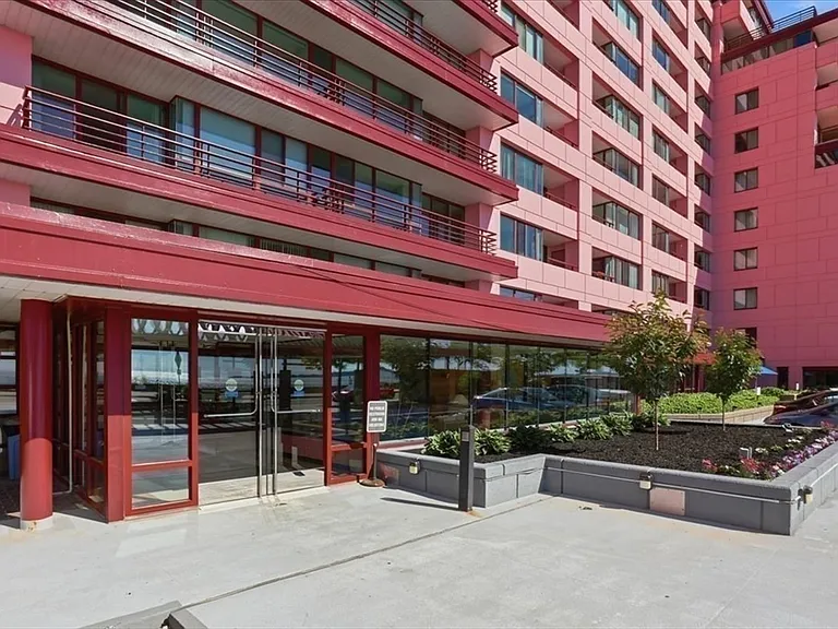 350 Revere Beach Blvd #6-6W — Photo 27