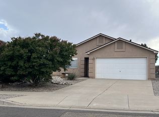925 Benjamin Dr SE, Rio Rancho, NM 87124