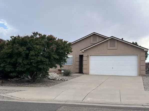 925 Benjamin Dr SE, Rio Rancho, NM 87124