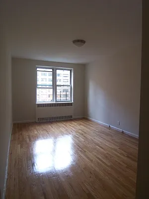Rented by Stonehenge NYC LLC | media 7