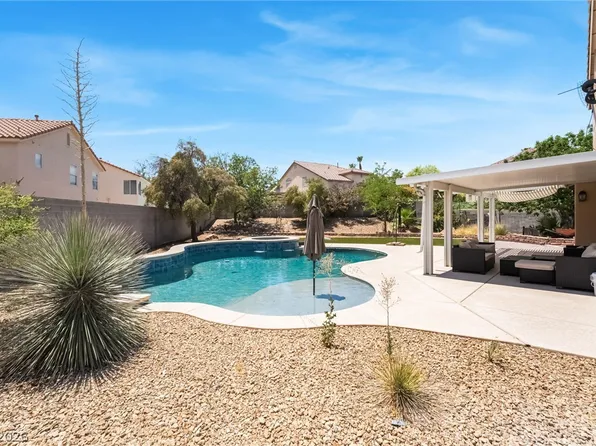 8253 Ruby Mountain Way, Las Vegas, NV 89128