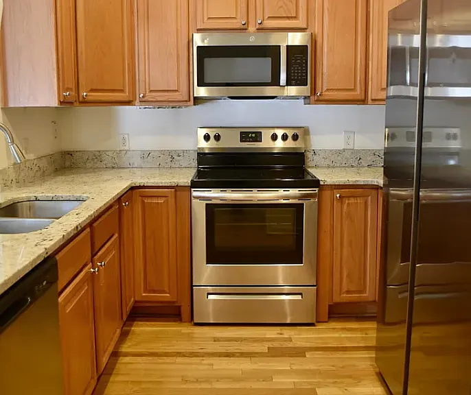830 Jordan St — Photo 3