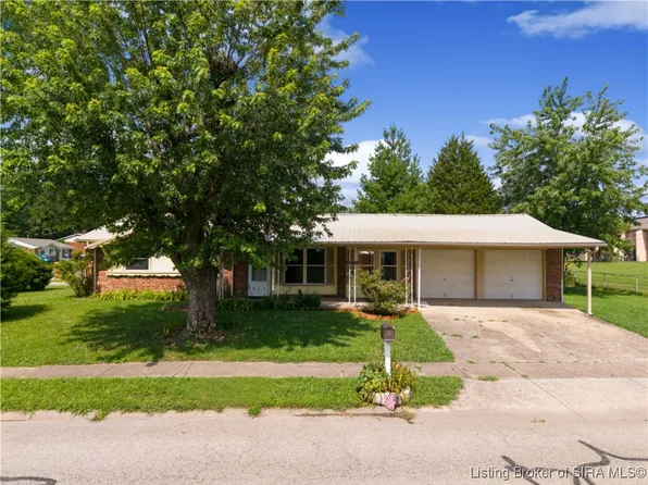 2150 Lombardy Drive, Clarksville, IN 47129