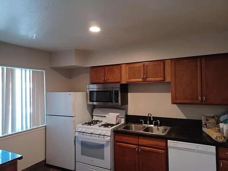 34 Arcade Blvd #C — Photo 1