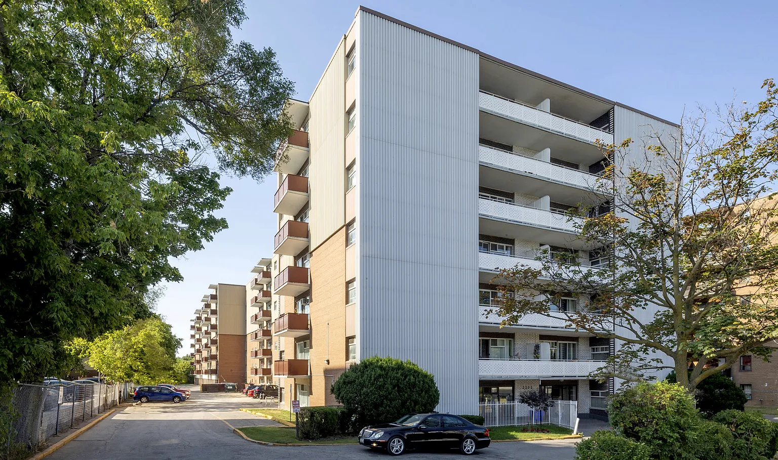 Ravine Park Apartments — Photo 3