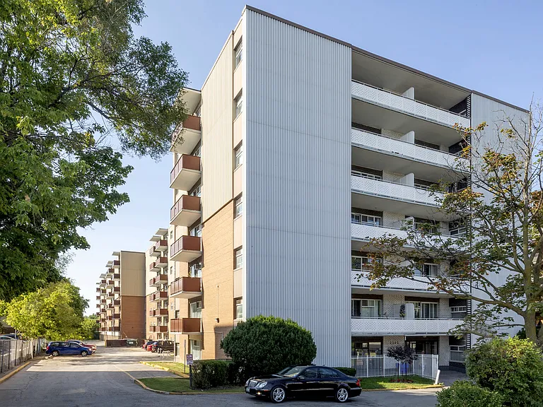 2303 Eglinton Ave E — Photo 2