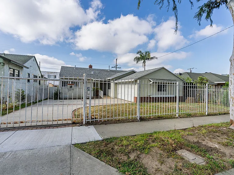 2540 Hudspeth St — Photo 22