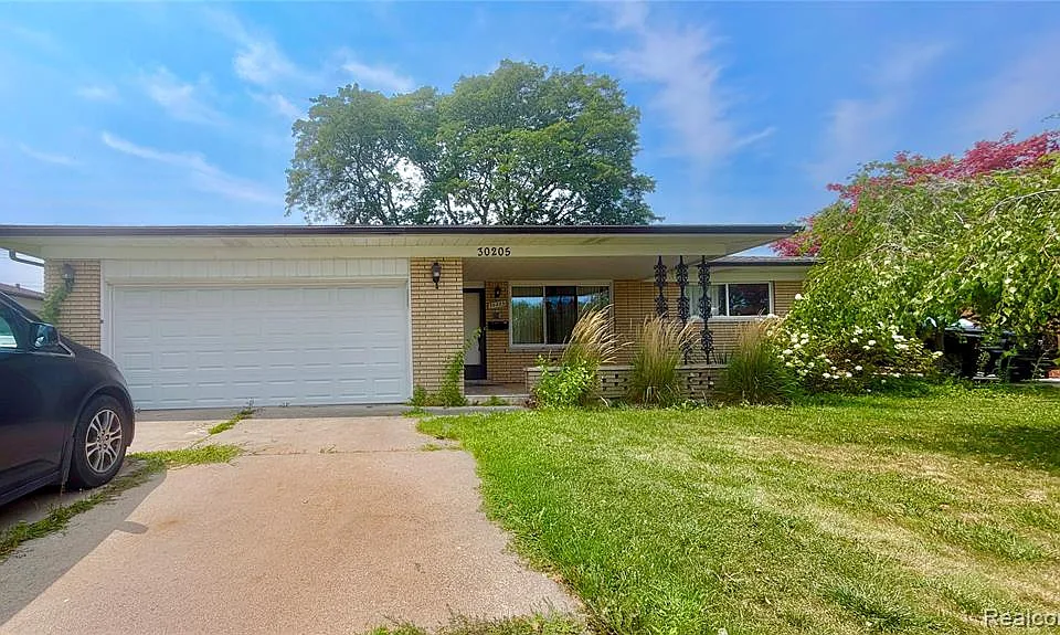 30205 Austin Dr