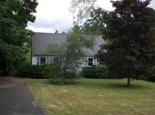 15 Blacksmith Rd, Belchertown, MA 01007