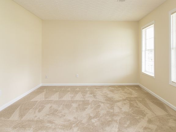 4th image of 2049 Pleasant Hollow Dr