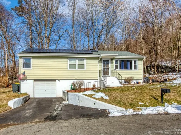 23 Thomas Street, Ansonia, CT 06401