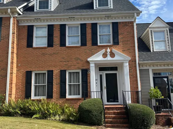 1893 Rainbow Dr APT 10, Gadsden, AL 35901