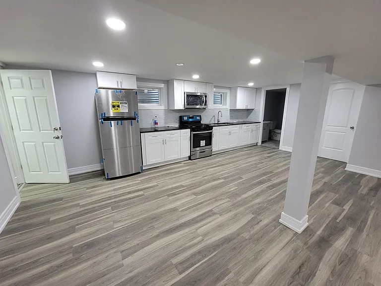 8715 W Summerdale Ave #G — Photo 2