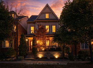 215 Roxton Rd, Oakville, ON L6H 6M9