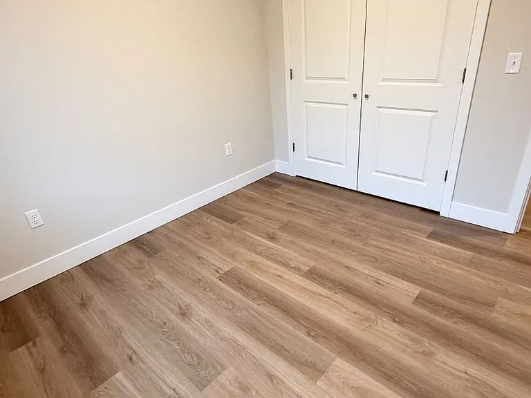 16427 Farm Ave — Photo 22