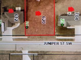 620 Juniper St NW, Demotte, IN 46310