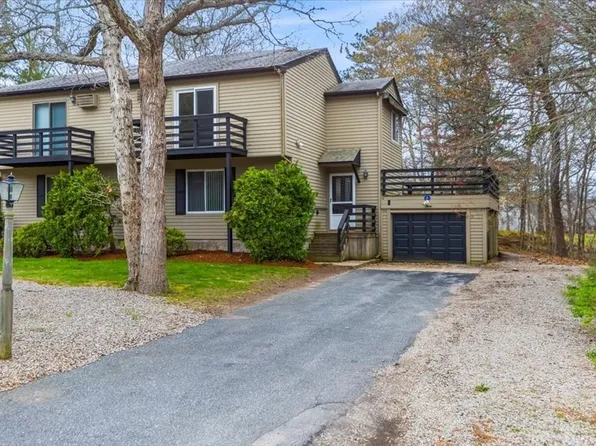 3 Heritage Dr Unit 3, Buzzards Bay, MA 02532