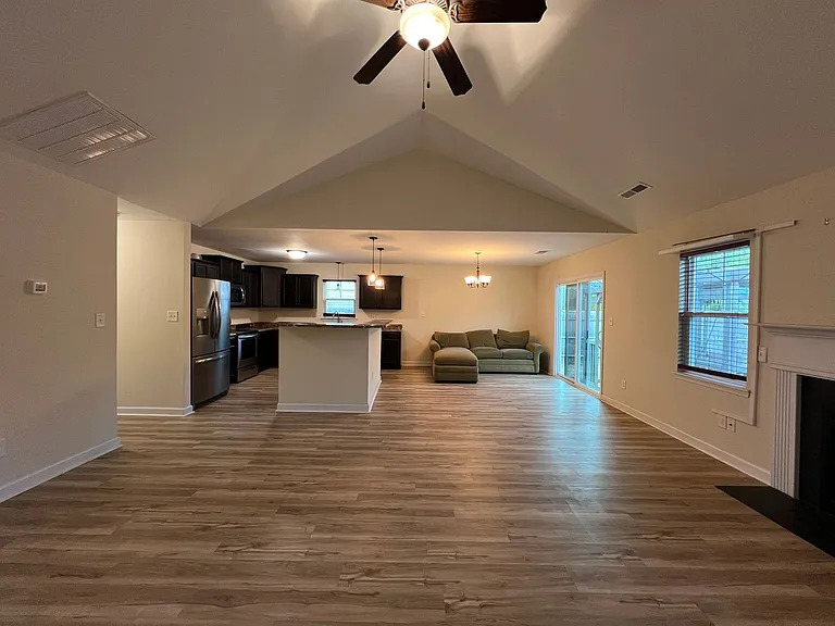 310 Landon Ln — Photo 39