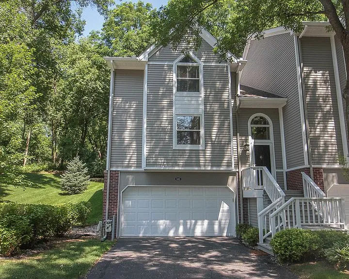 141 Edgewood Ct — Photo 31