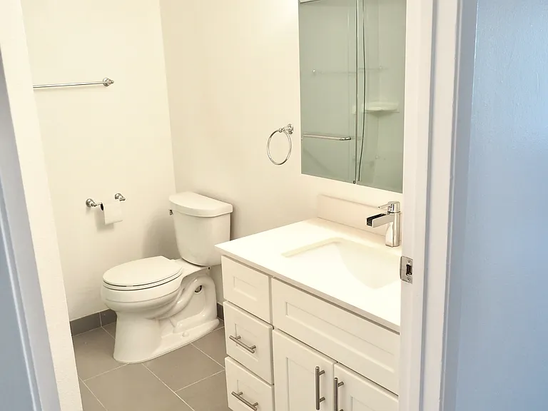 784 King Dr #A — Photo 6