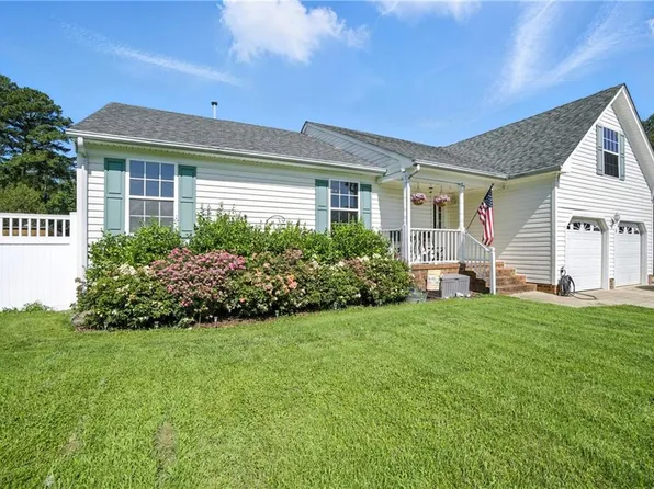 57 Wayland Dr, Portsmouth, VA 23703