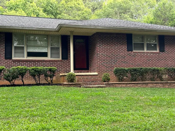 109 Howard Rd, Senoia, GA 30276