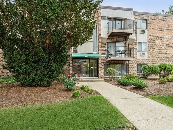 1459 N Winslowe Dr Unit 301, Palatine, IL 60074