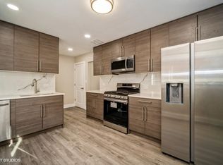 170 E Northwest Hwy APT C, Des Plaines, IL 60016