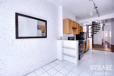 Rented by Urbane Brokerage