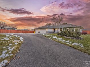 909 SW 12th St, Ontario, OR 97914