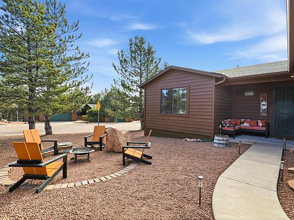 3rd image of 401 W Houston Mesa Rd