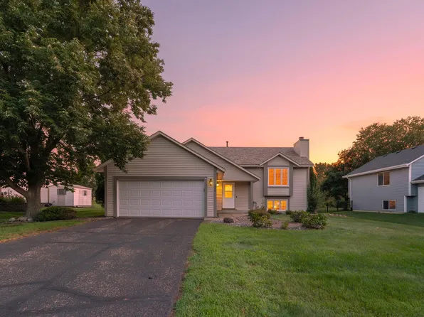9044 Sequoia Rd, Woodbury, MN 55125