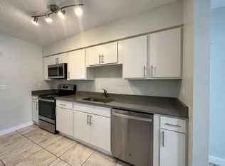 Lakeside Cove Apartments, Bradenton, FL 34207