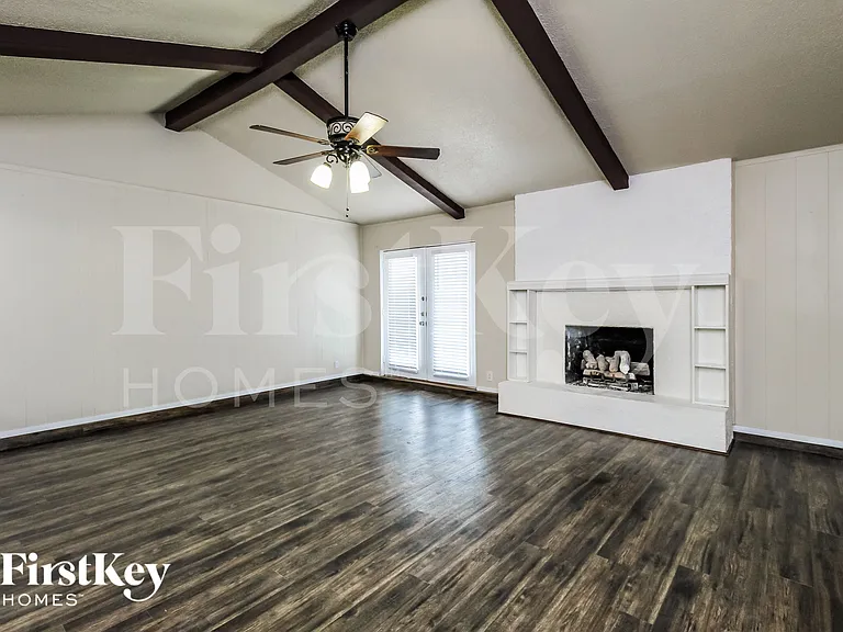 2509 E Williamsburg Mnr — Photo 3