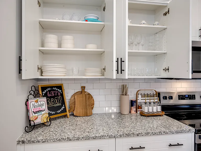 4061 Cottingham Way — Photo 13